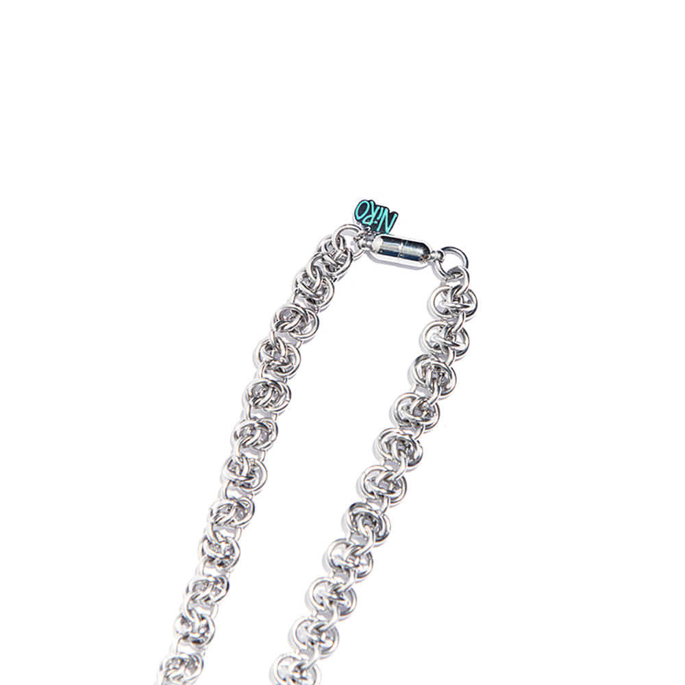HOLOGRAM HEART BYZANTiNE CHAiN NECKLACE #93
