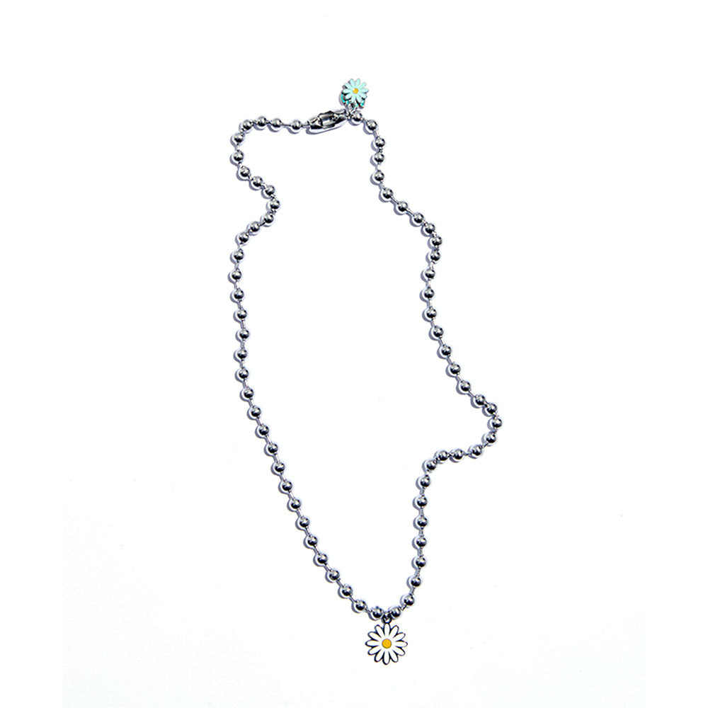 NiRO WHiTE n MiNT DAiSY NECKLACE #82