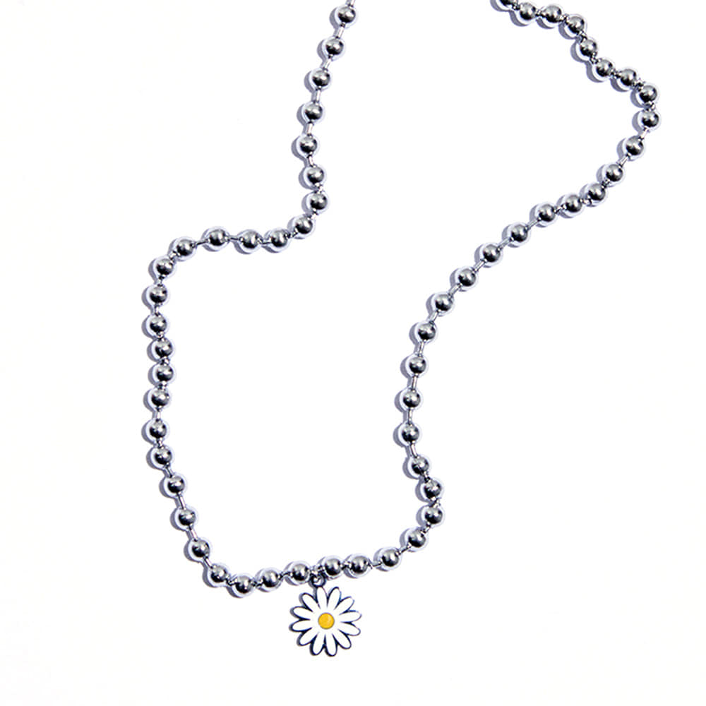NiRO WHiTE n MiNT DAiSY NECKLACE #82