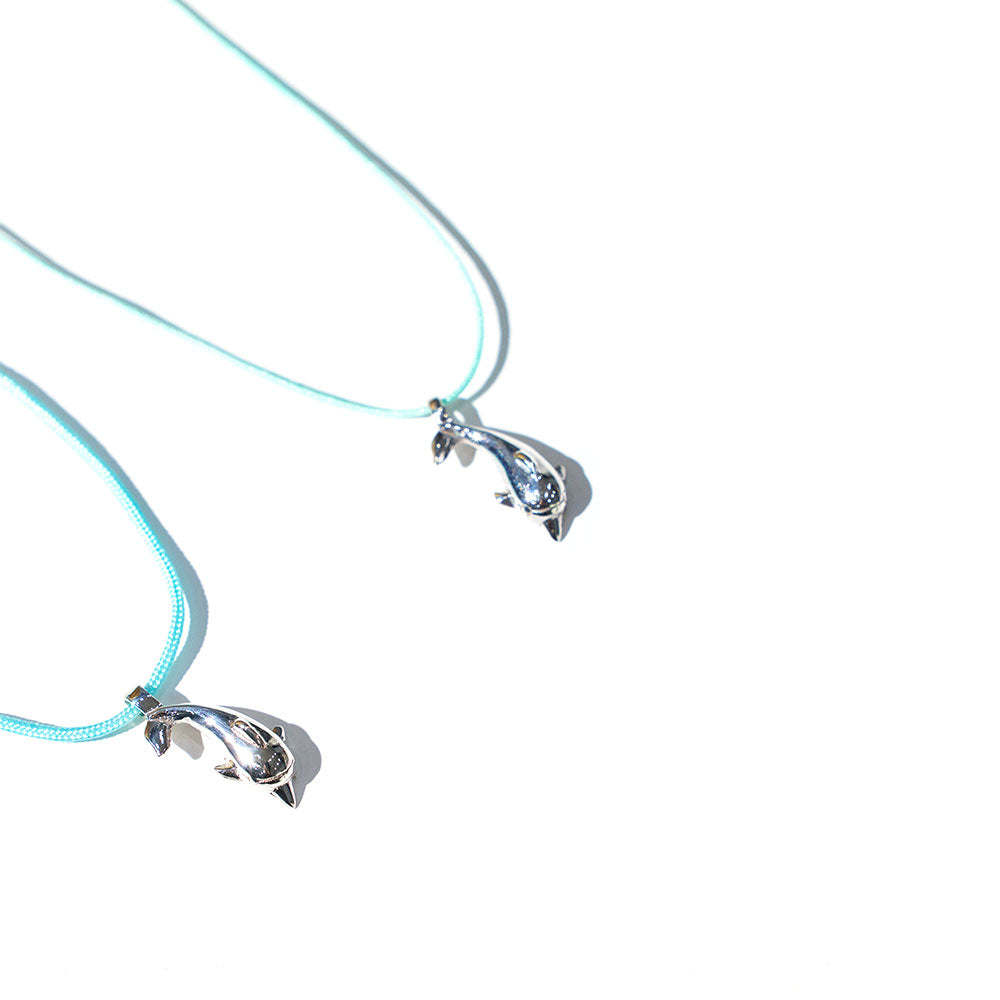 SiLVER DOLPHiN NECKLACE #112